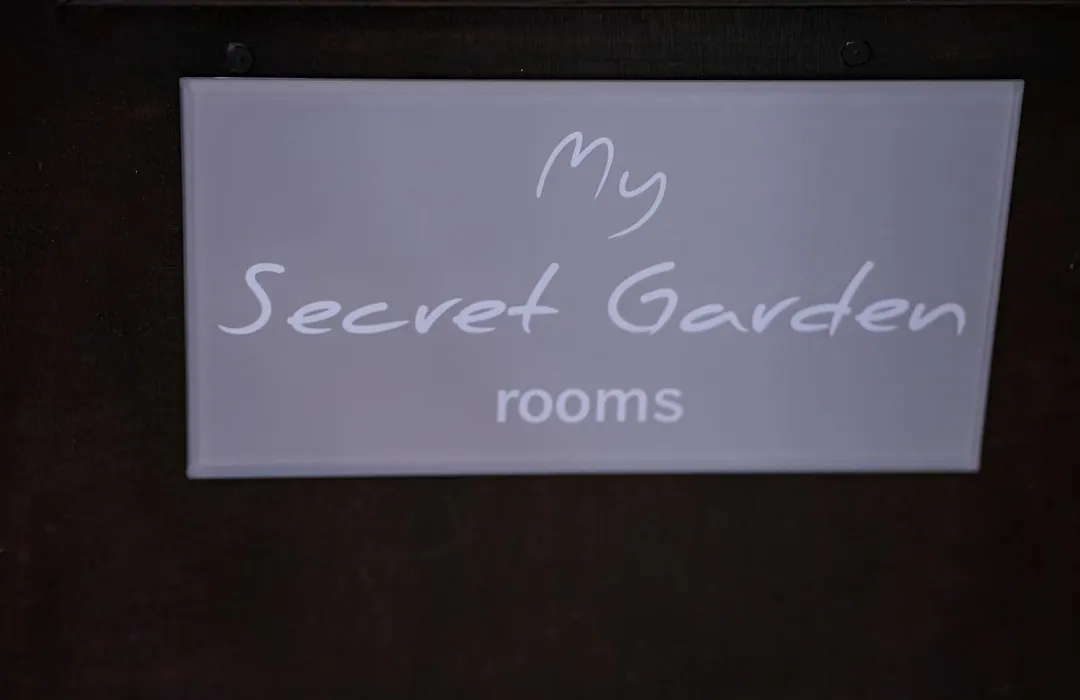 My Secret Garden Rooms - Apartment With 2 Private Rooms, Separate Baths And Balcony Garden-1