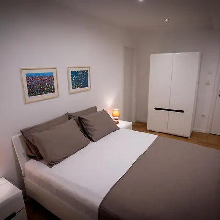 My Secret Garden Rooms - Apartment With 2 Private Rooms, Separate Baths And Balcony Garden-2